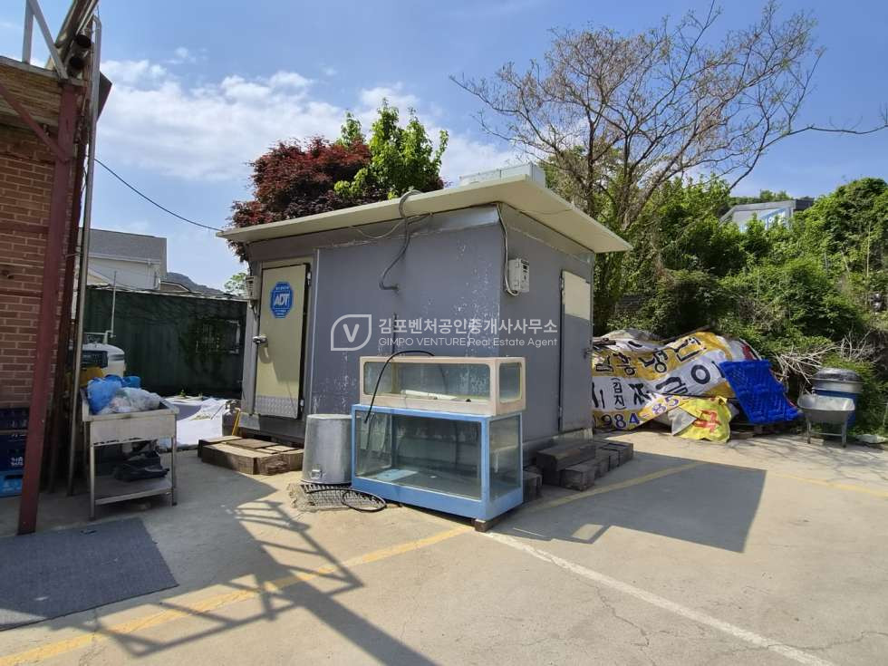 경기 김포시 하성면 전류리 가동 2차선 도로변 건물, 권리금 없음. 월세 매물번호 10175 사진 7